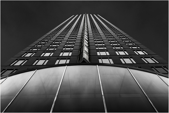 Edge to the sky